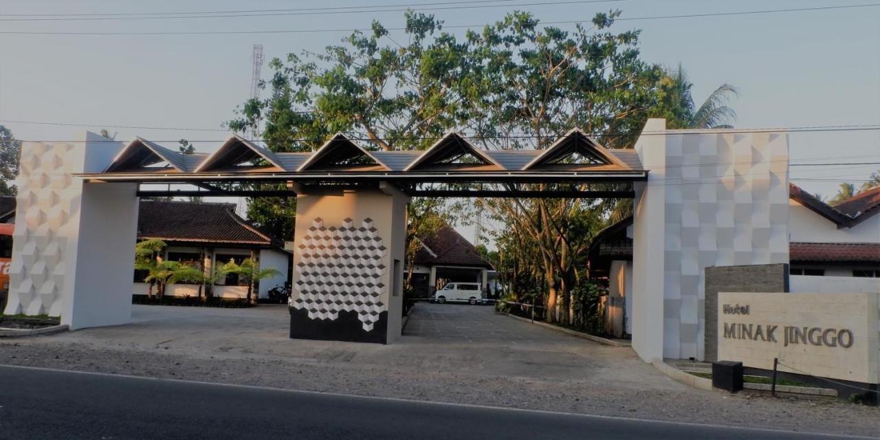 Hotel Minak Jinggo Banyuwangi  Exterior foto