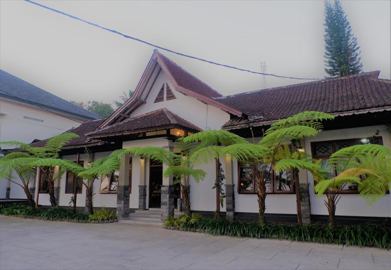 Hotel Minak Jinggo Banyuwangi  Exterior foto